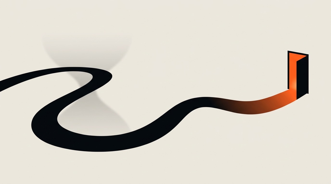 Un chemin noir continu serpente sous l'ombre d'un sablier avant d'atteindre une porte entrouverte éclairée en orange